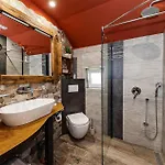 Gorgeous Home In Grizane-Belgrad Hébergement de vacances