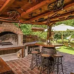 Hébergement de vacances Gorgeous Home In Grizane-Belgrad