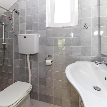 Gorgeous Home In Grizane-Belgrad *