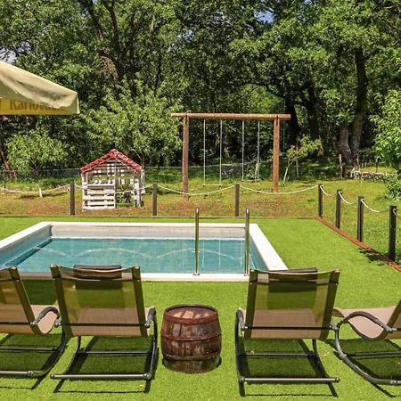 Hébergement de vacances Gorgeous Home In Grizane-Belgrad