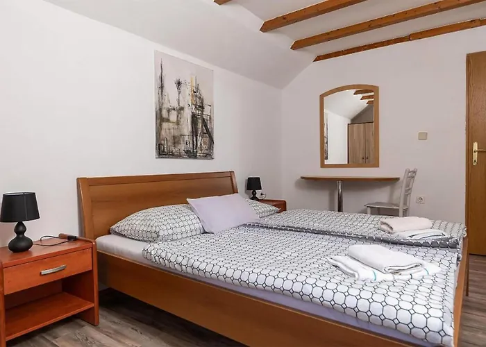 2 Bedroom Pet Friendly In Grižane