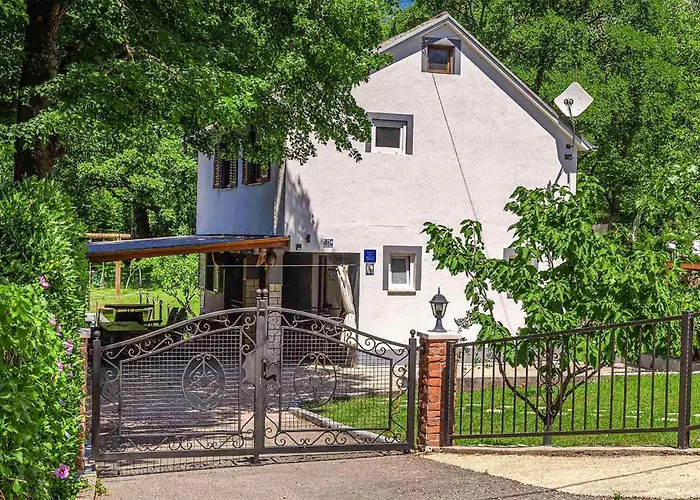2 Bedroom Pet Friendly In * Grižane