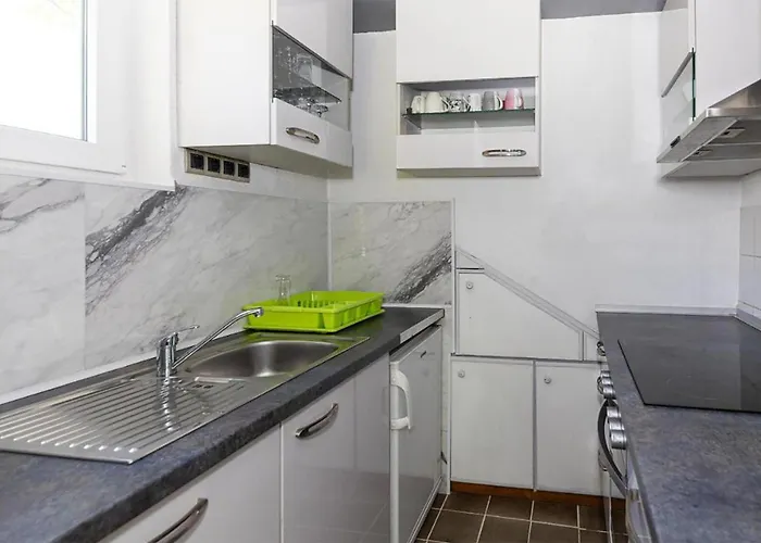 Tatil Evi 2 Bedroom Pet Friendly In Grižane