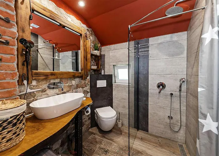 2 Bedroom Pet Friendly In Tatil Evi