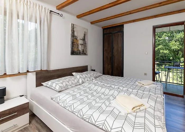 2 Bedroom Pet Friendly In * Grižane