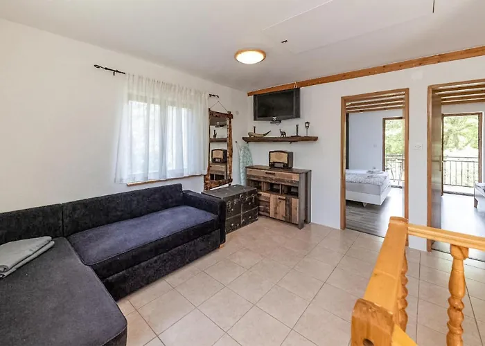 2 Bedroom Pet Friendly In * Grižane