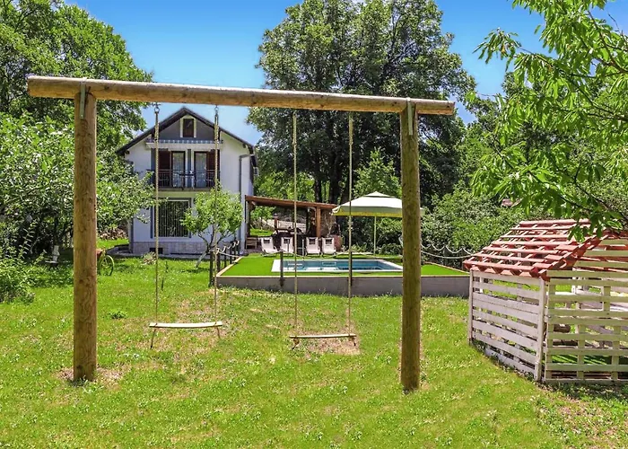 2 Bedroom Pet Friendly In Tatil Evi